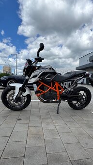 Predám Ktm Duke 690 - 5