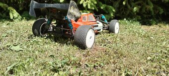 Predám buggy Quanum Vandal 1/10 - 5