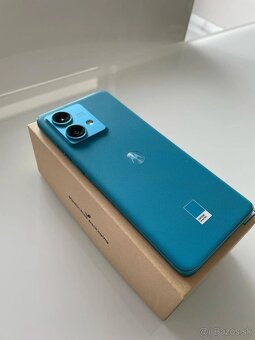 Nová Motorola Edge 40 Neo 5G 12GB/256GB - 5