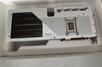 GIGABYTE AORUS GeForce RTX 5080 MASTER ICE 16GB - 5