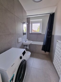 Prenájom, zariadený 1i byt s veľkým balkónom Žiar n/Hronom - 5