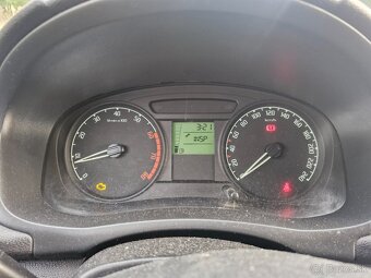 Rozpredám na diely škoda fabia 2 - 5