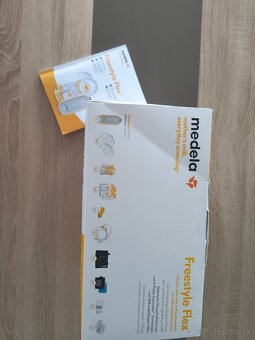 MEDELA Odsávačka na mlieko elektrická double Freestyle Flex - 5