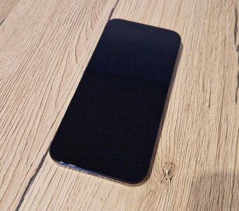 Apple iphone 15 pro max 256gb čierny titan - 5