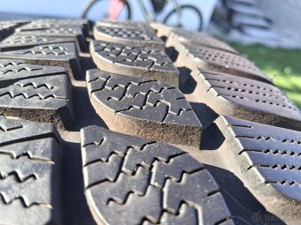 215/45 r17 zimne pneumatiky - 5
