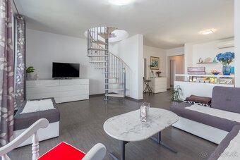 Chorvatsko Istra Umag - duplex vila primo u more i plaze - 5