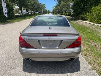SL500 Mercedes Benz V8 - 5
