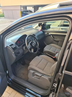 Volkwagen Touran 7 miestny - 5
