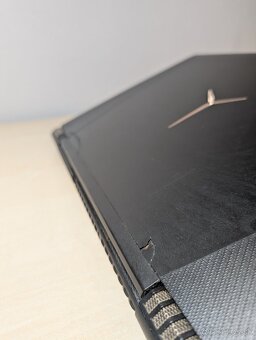 Lenovo Legion Y520 (i5, GTX 1050) - 5