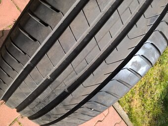 4 ks LETNÉ 255/45 R19 100V PIRELLI 2023 cca 6-7mm 200-€/sada - 5