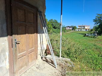 Pozemok so starým domom a inžinierskymi sieťami v obci Kra - 5