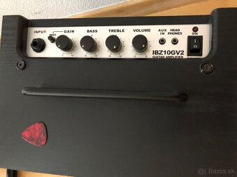 Predám gitaru, kombo, stojan a púzdro - 5