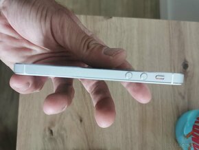 Iphone 5 16GB biely v krásnom stave - 5