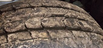 Predám disky s pneu 275/70 r22,5 - 5