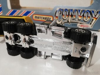Matchbox Convoy CY 7, Petrol Tanker, England - 5