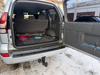 Toyota Land Chruiser 120 - 5