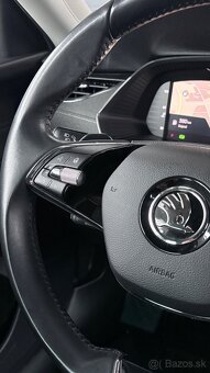 ŠKODA OCTAVIA COMBI – 2.0 TDI STYLE DSG - 5