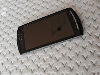 Sony ericsson MT11i Neo V - RETRO - 5