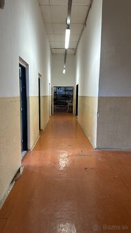 Napredaj trojpodlažná budova v centre Vrbového - 5
