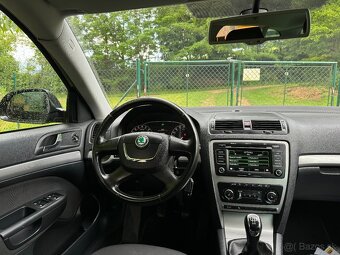 Škoda Octavia 1.6 TDI 2012 Bluetooth Senzory Výhřev Rozvody - 5