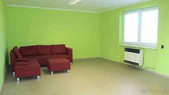 Čiastočne zrekonštruovaný rodinný dom v obci Dolinka - 5