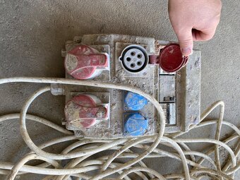 Stavebný antonik - 5