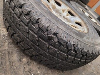 Kolesá Nissan R16 - 5