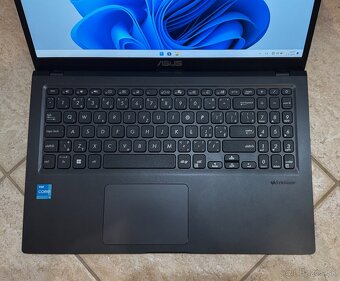 Predám Asus VivoBook X515EA - 5