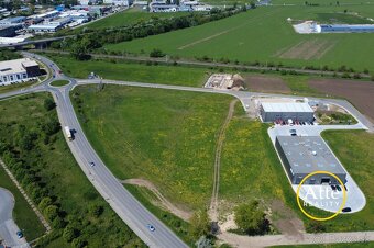Na predaj 3665m2 komerčný stavebný pozemok + 701 m² cesta - 5