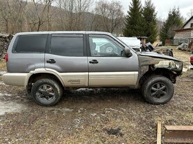 Rozpredám nissan terrano 2.7 diesel 2001 - 5