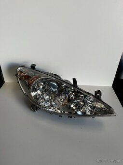 Predne svetlomety Peugeot - 5