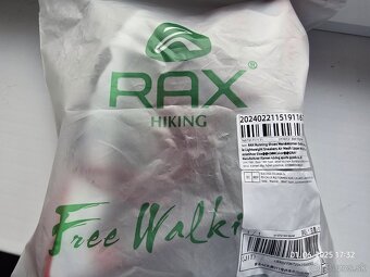 Nové bežecké tenisky Rax - 5