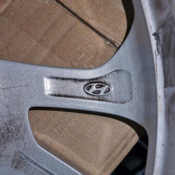 Hyundai disky 5x114.3 R17 7J ET51 - 5
