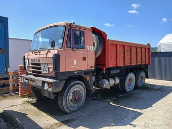 Tatra 815 sklápěč - 5