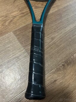 TENISOVÁ RAKETA WILSON BLADE 101L V9 (vypletená - 5