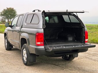 REZERVOVANÉ Predám Volkswagen Amarok - 5