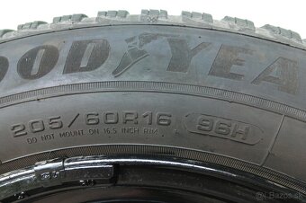 Zimné pneumatiky GOOD YEAR na diskoch . - 5