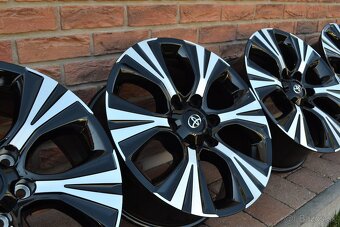 6x139,7 R19 Toyota Hilux alebo Land Cruiser - 5