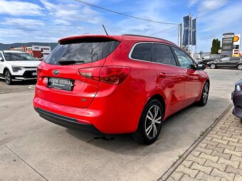 Kia Ceed SW JD 1,6 CRDi M6 SILVER - 5