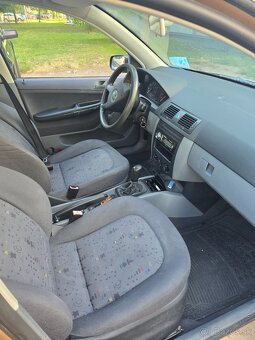 Skoda fabia 1,4 MPI - 5