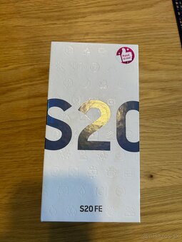 Telefón Samsung Galaxy S20 FE - 5