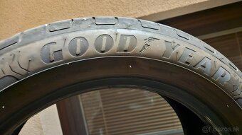 Goodyear Efficient Grip Performance 205 55 R17 letné pneu - 5