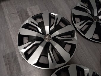 Puklice Peugeot, Sada Č.28, Nové - 5