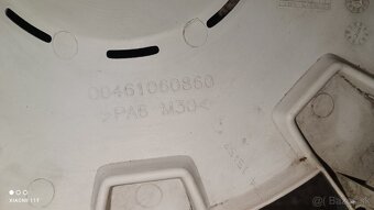 Puklice Originálne Opel r15 - 5