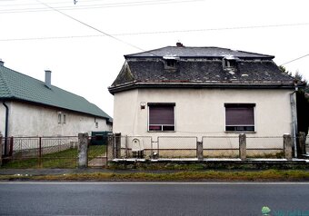 Dom vhodný na kompletnú rekonštrukciu podľa Vašich predstáv. - 5