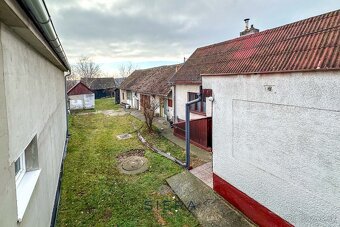 Rodinný dom na predaj v Čároch | Veľký pozemok, hospodárske - 5