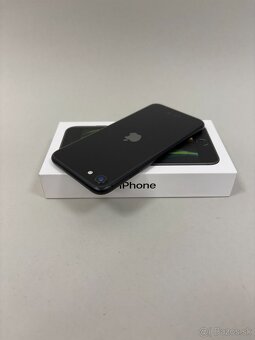 Apple iPhone SE 2020 128GB White-Batéria 100% - 5
