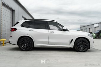 BMW X5 xDriveM50i A/T - 5