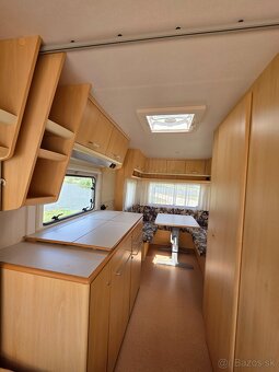 Obytny prives Chateau Carrat 440 - predstan, kurenie - 5