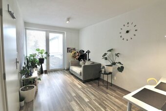 2-izbový byt s balkónom a parkovaním v Petržalke - 5